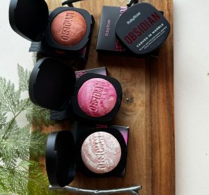 blush-carved-in-marble-obsidian